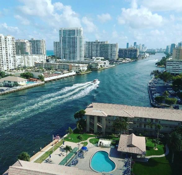 Studio In Hallandale 2 Beds Hallandale Beach Kültér fotó