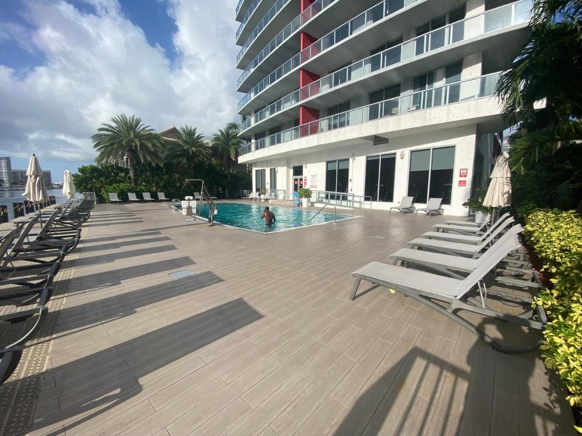 Studio In Hallandale 2 Beds Hallandale Beach Kültér fotó